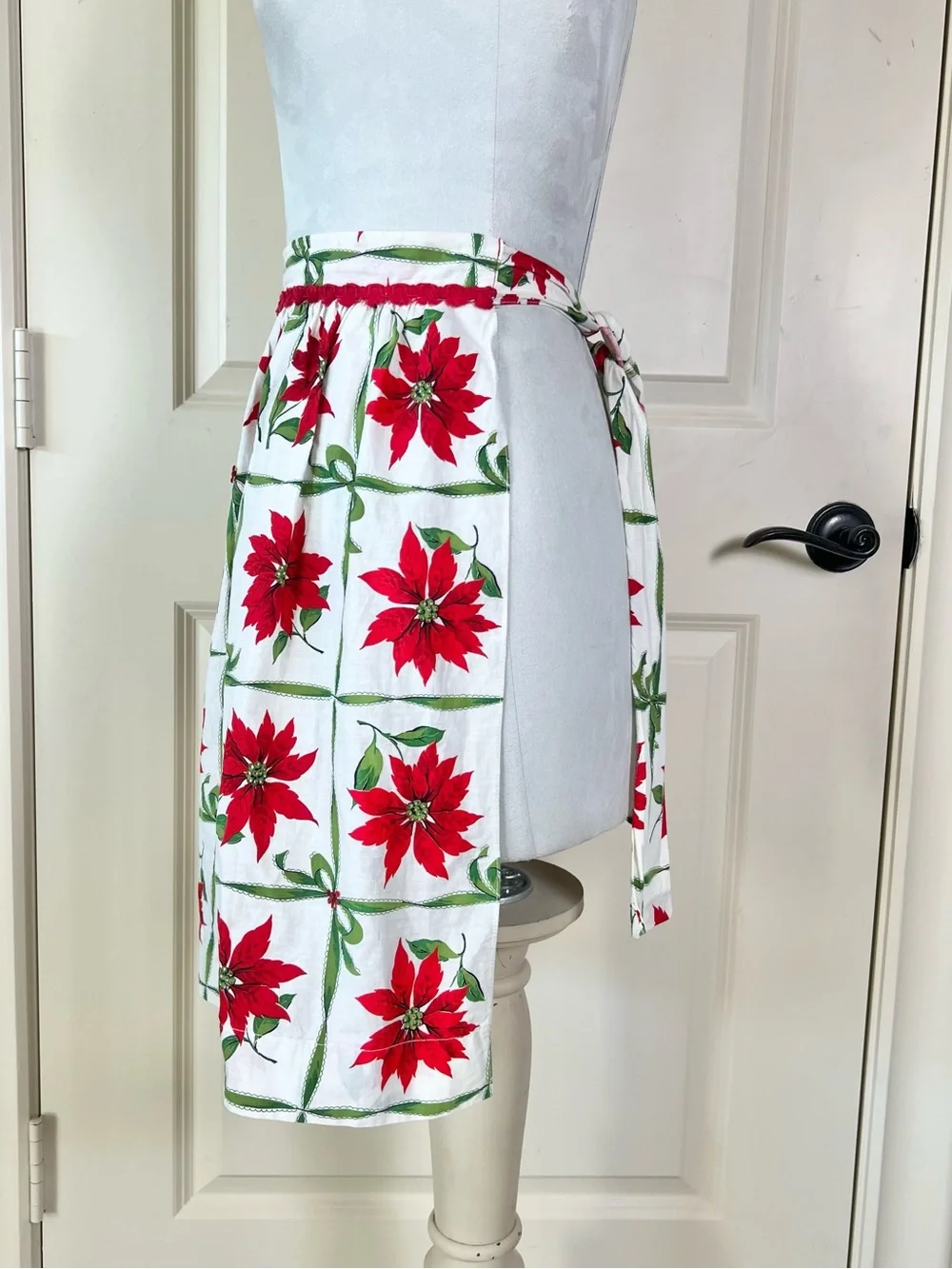 Vintage MCM Christmas Half Apron Red Poinsettia Kitschy Holiday Retro